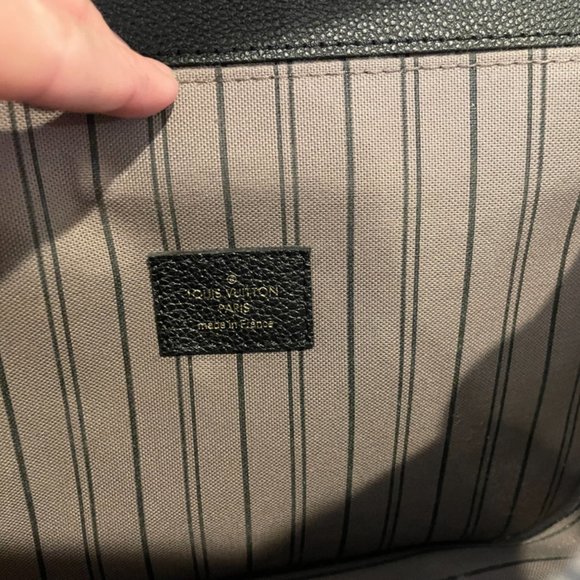 Louis Vuitton~ POCHETTE METIS~ Black - Picture 14 of 16